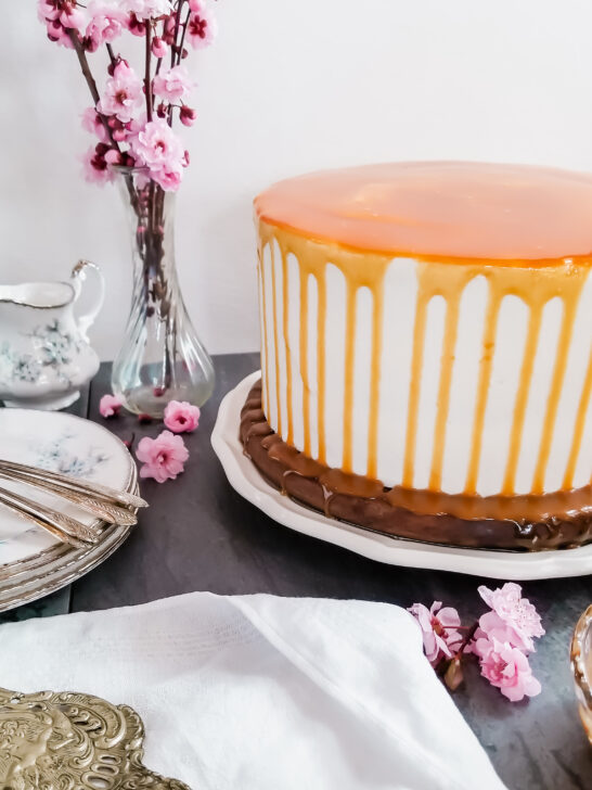 Spiced Applesauce Cake