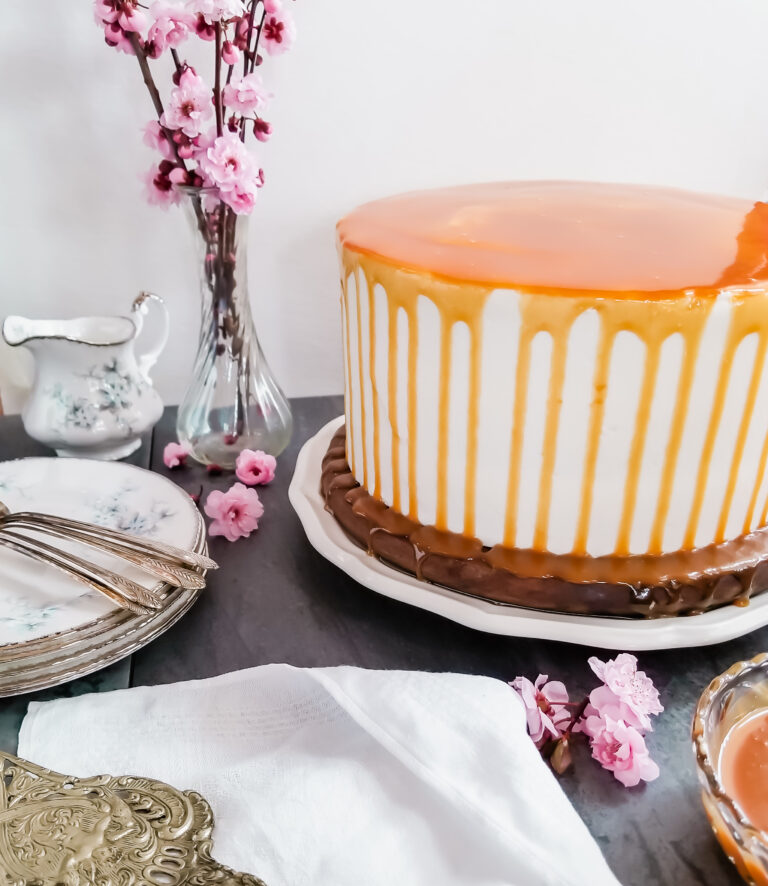 Spiced Applesauce Cake